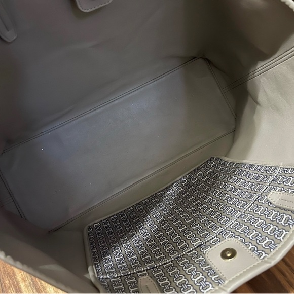 ❌SOLD❌Tory Burch Tote - Picture 6 of 12